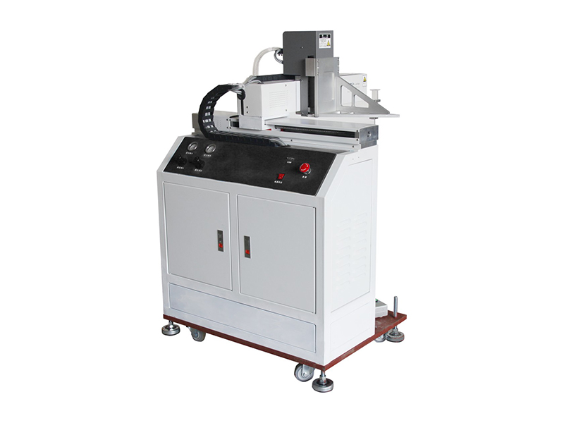 三軸在線式點膠機(jī)